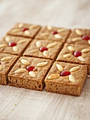 Gingerbread with cherries and almonds