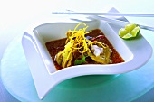Chicken curry with yellow noodles (Thailand)