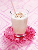 Banana smoothie with cinnamon and cardamom