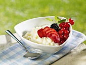 Rice pudding with berries