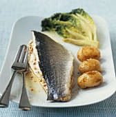 Sea bass fillet with potatoes