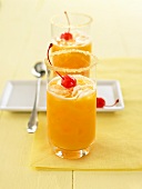 Sunshine shake (Orange, papaya and carrot juice)