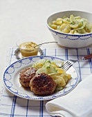 Burgers with potato salad