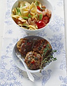 Chilli burgers with shrimp and pasta salad