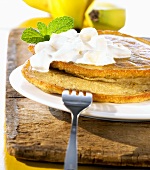 Bananen-Pancakes mit Bananen-Joghurt