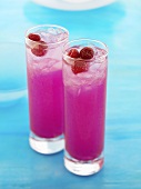 Absolute Raspberriade (Drink mit Himbeerwodka & pink Limonade)