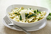 Farfalle with courgettes and Parmesan