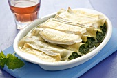 Cannelloni with spinach and Camembert