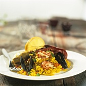 Paella with crayfish tails