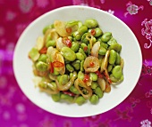 Stir-fried broad beans with red curry (Thailand)