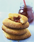 Cookies with redcurrant jelly