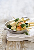Fish and courgette kebabs