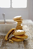 Biscuits with a chocolate cream filling and chocolat au lait
