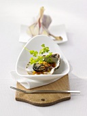 Steamed oysters with chilli