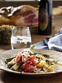 Farfalle with Parma ham and green asparagus