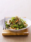 Noodle salad with king prawns and rocket (Japan)