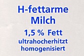 Low-fat UHT milk label
