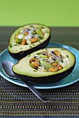 Avocado with leeks and chicken