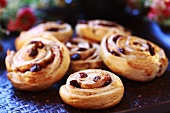 Cinnamon and raisin pinwheel buns