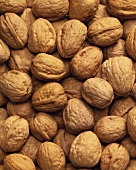 Unshelled walnuts (full-frame)