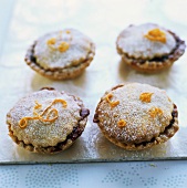 Four mince pies (Christmas speciality, UK)