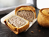 Pork Pies (Schweinefleisch-Pastetchen, England)