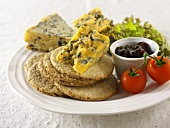 Oatcakes with Blacksticks Blue & Blue Vinney cheese & relish
