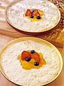 Porridge with honey, strawberries and blueberries