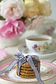 Oat biscuits with tea (UK)