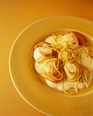 Scallops in a lemon and ginger sauce
