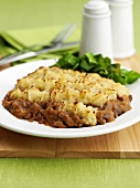 Shepherd's pie (Mince with mashed potato topping, UK)