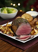 Roast beef, roast potatoes and yorkshire pudding (Christmas)