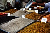 Gewürzmarkt (Khar Baoli Marg), Alt-Delhi, Indien
