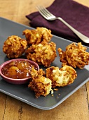 Onion bhajis (Indian onion fritters) with chutney