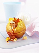 Baked apple with cream