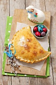 Meat-filled pirogge for Easter
