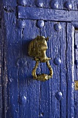 Door knocker at villa Venta de Don Quijote (La Mancha, Spain)