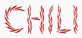 Schriftzug CHILI aus roten Chilischoten