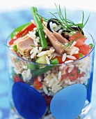 Rice salad with tuna, tomatoes and green beans