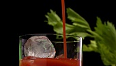 A Bloody Mary being prepared (German Voice Over)