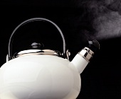 Dampfender Teekessel