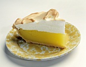 Stück Zitronenkuchen mit Baiser (Lemon Meringue Pie; USA))