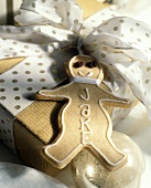 Gingerbread figure as gift tag