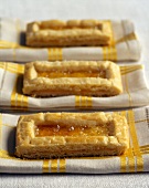Biscuits filled with orange marmalade