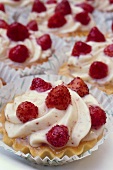 Tarts with strawberry cream and wild strawberries