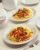 Spaghetti mit Garnelen und Tomaten