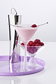 Himbeer-Cocktail mit frischen Himbeeren