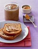 Toast with peanut butter