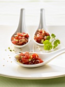 Diced tuna and leeks in three spoons