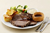 Roast beef, Yorkshire pudding, roast potatoes & vegetables